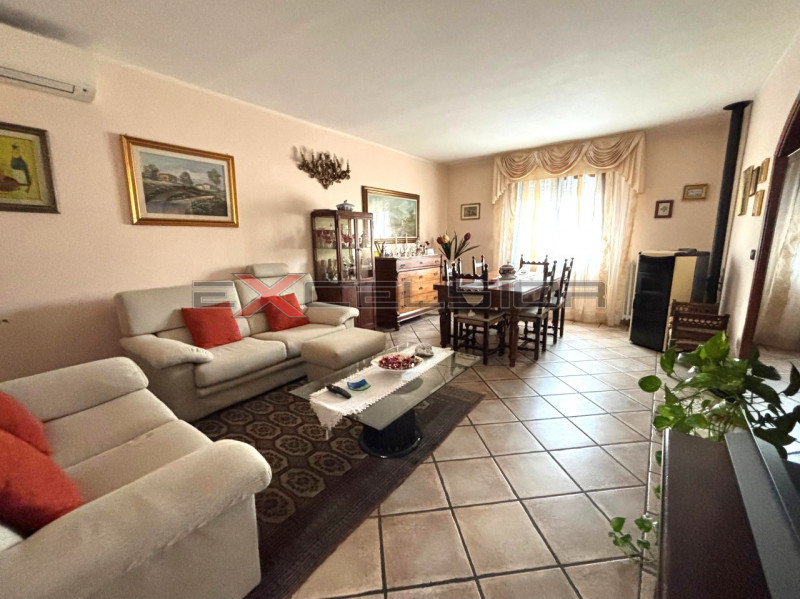 Immagine 3 di Villetta a schiera in vendita  in Via G. Matteotti n.20 bis, Cavarzere (VE) a Cavarzere