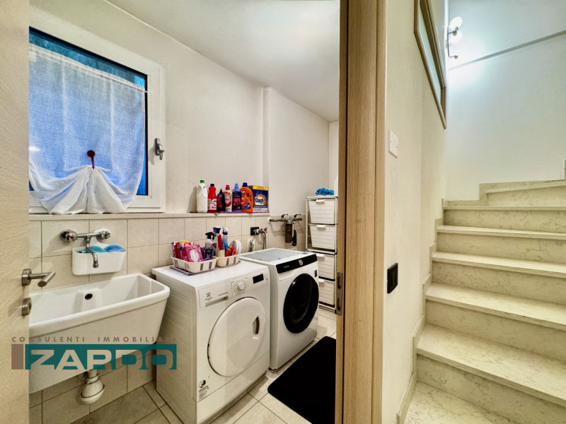 Immagine 18 di Casa indipendente in vendita  a Loria