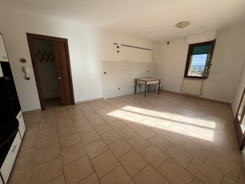 Immagine 5 di Appartamento in vendita  a Trecastelli