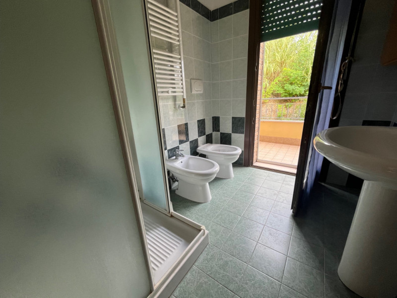 Immagine 10 di Appartamento in vendita  a Trecastelli