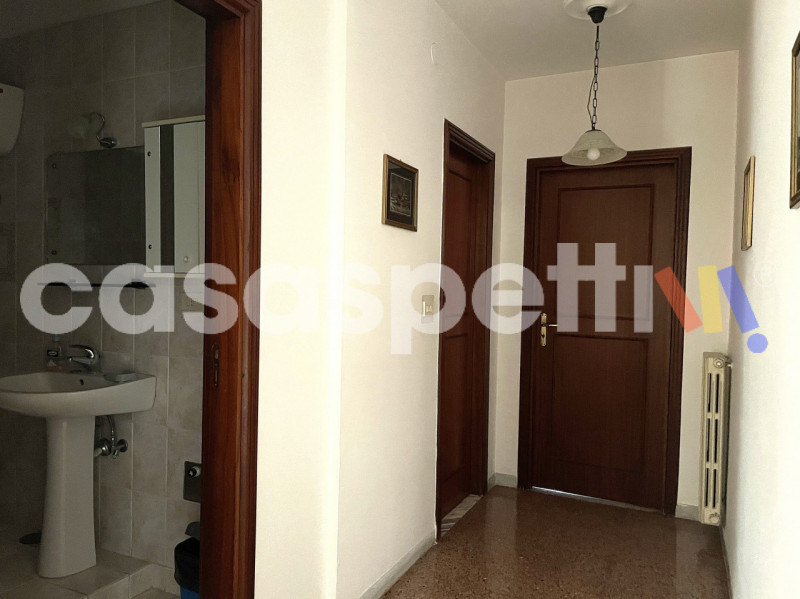 Immagine 11 di Appartamento in vendita  in Piazza Risorgimento, 8 a Pontecagnano Faiano