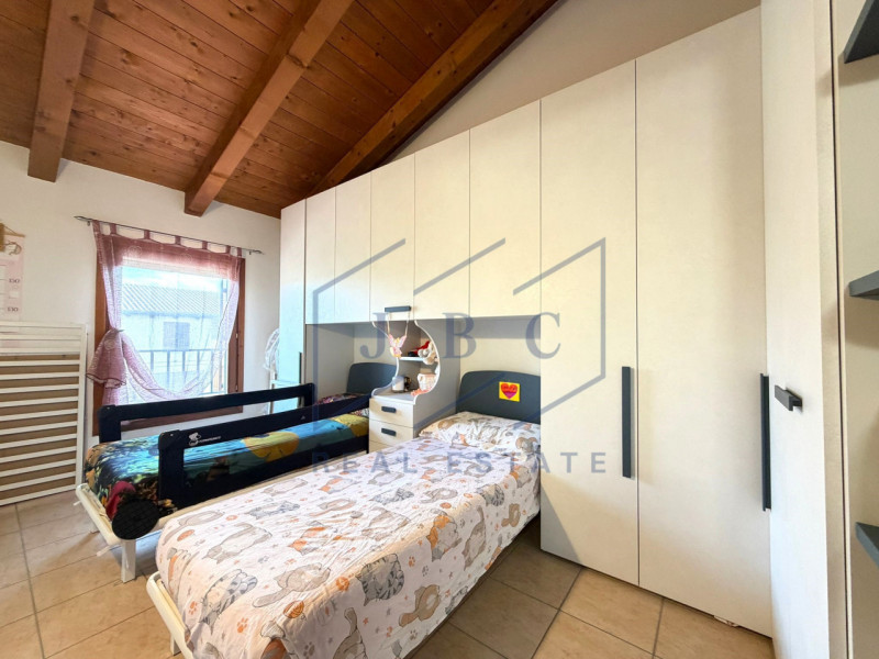 Immagine 15 di Casa bifamiliare in vendita  a Motta Di Livenza