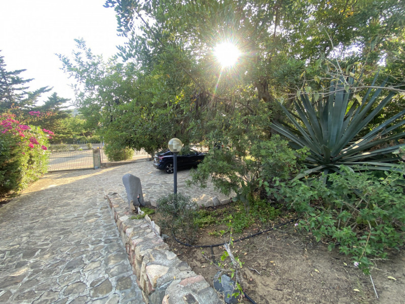 Immagine 1 di Casa indipendente in vendita  in Villasimius Viale Matteotti a Cagliari