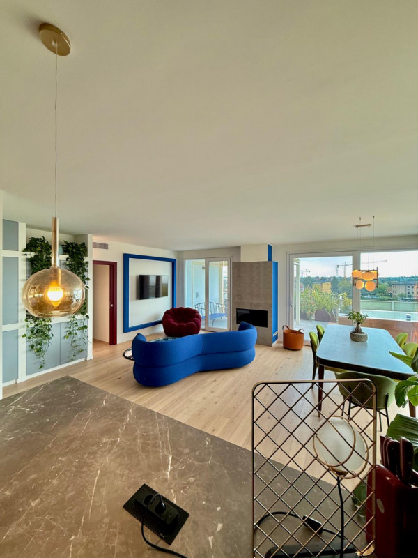 Immagine 4 di Attico in vendita  in Strada Budellungo a Parma