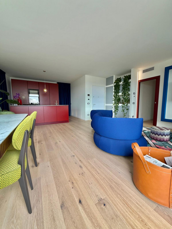 Immagine 11 di Attico in vendita  in Strada Budellungo a Parma