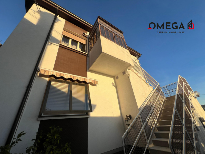 Immagine 5 di Appartamento in vendita  in via Dante Vaglieri 10 a Trieste