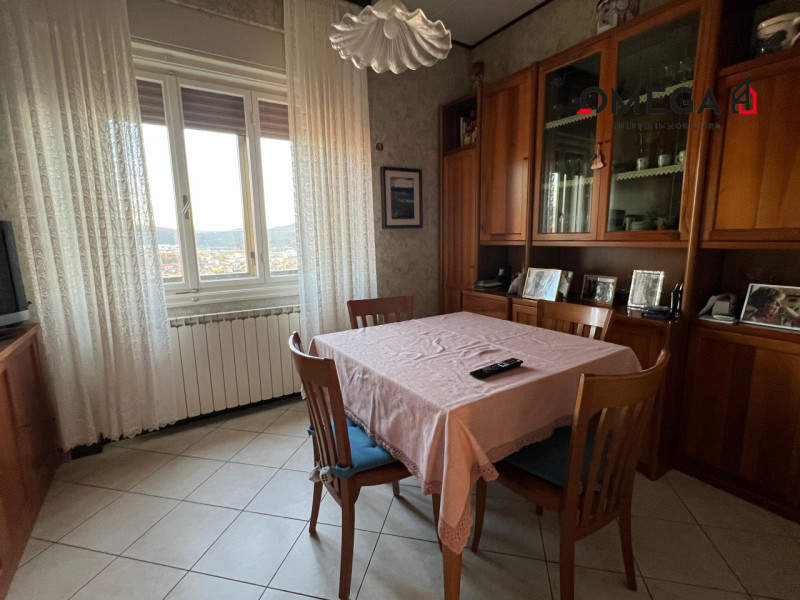 Immagine 18 di Appartamento in vendita  in via Dante Vaglieri 10 a Trieste