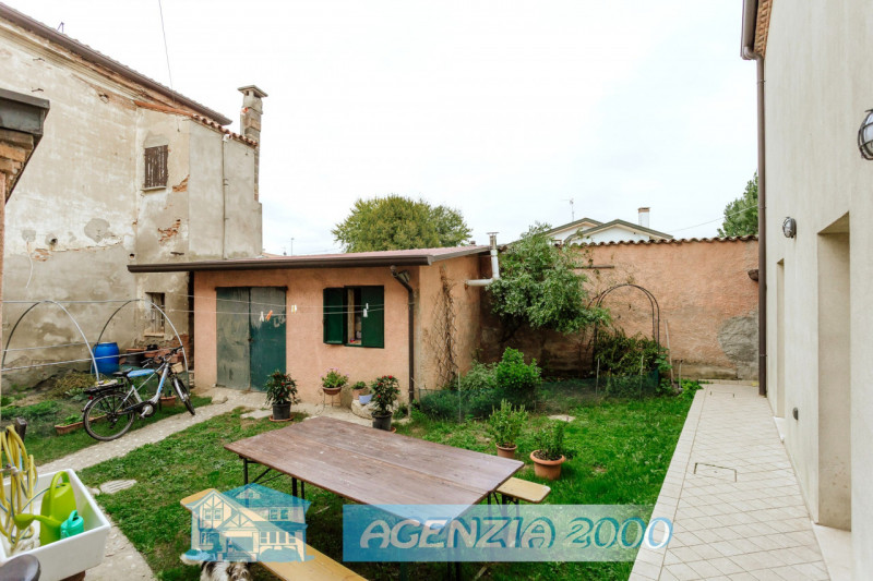 Immagine 39 di Casa bifamiliare in vendita  in via olmo 67 a Tribano