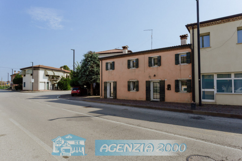 Immagine 47 di Casa bifamiliare in vendita  in via olmo 67 a Tribano