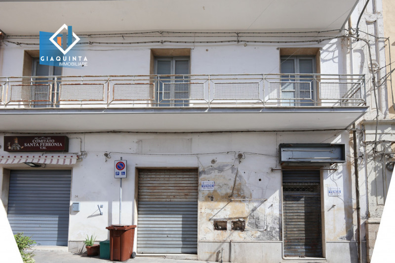 Immagine 1 di Appartamento in vendita  in Via Amedeo Duca d'Aosta a Palagonia