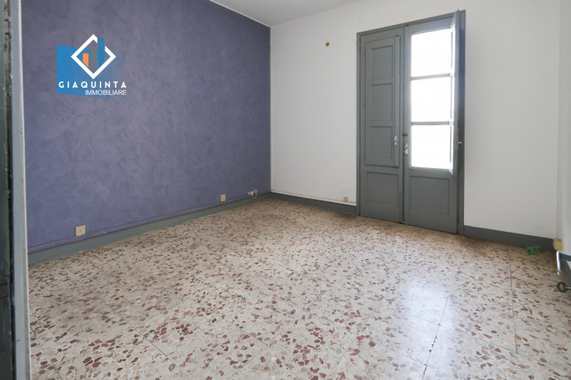 Immagine 5 di Appartamento in vendita  in Via Amedeo Duca d'Aosta a Palagonia