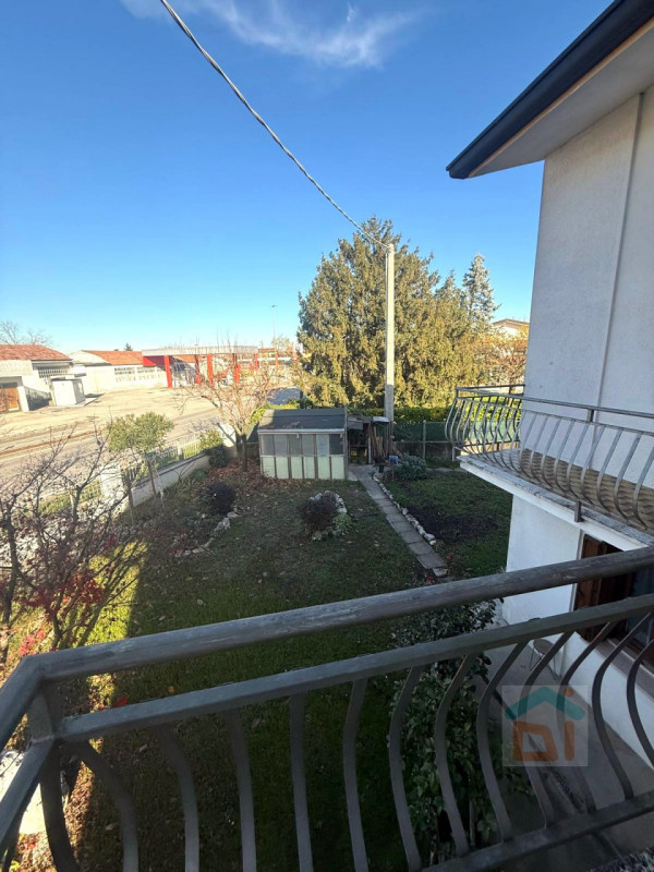 Immagine 16 di Casa indipendente in vendita  in via Latisana 61 a Castions Di Strada