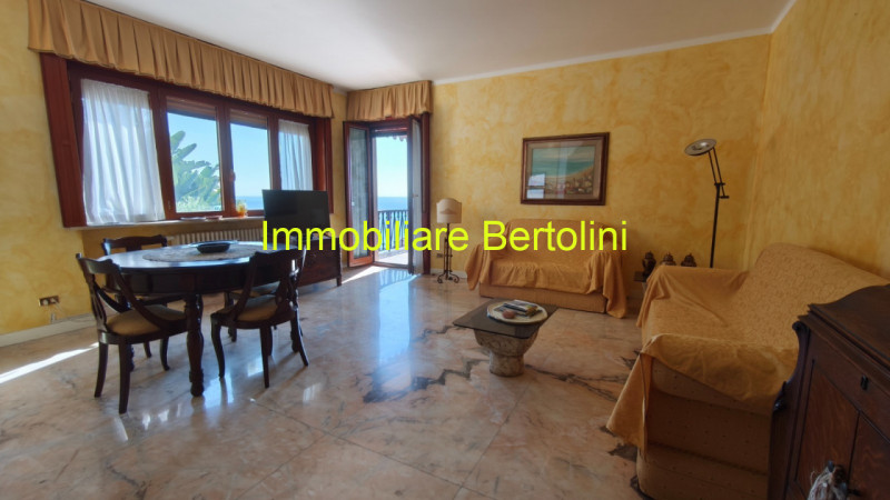 Immagine 6 di Appartamento in vendita  in OSPEDALETTI SUL MARE a Ospedaletti