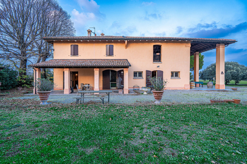Immagine 44 di Rustico / casale in vendita  in VIA MEDESANO 2 a Castel Guelfo Di Bologna