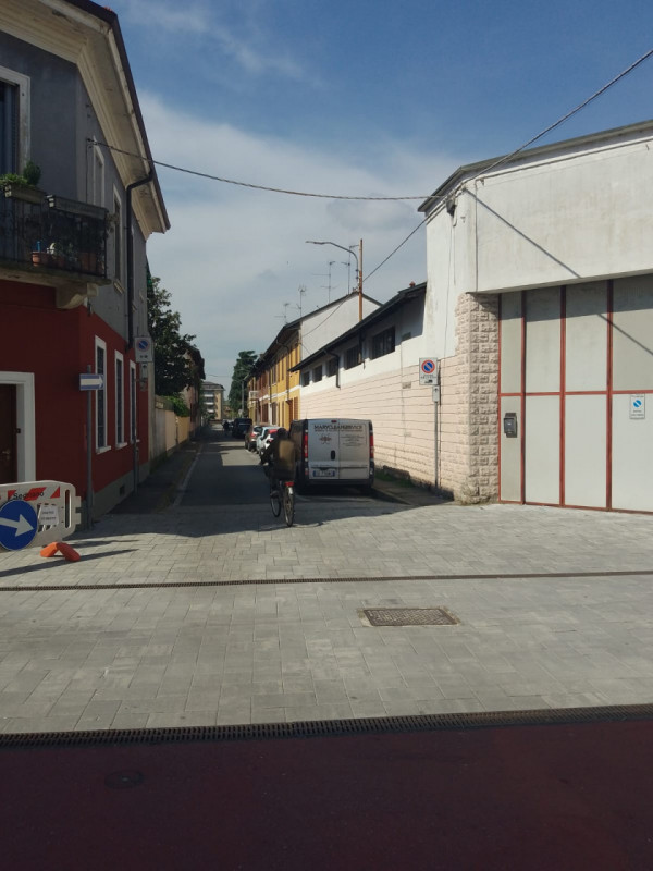 Immagine 5 di Capannone industriale in affitto  in Via Trieste 2 a Sedriano