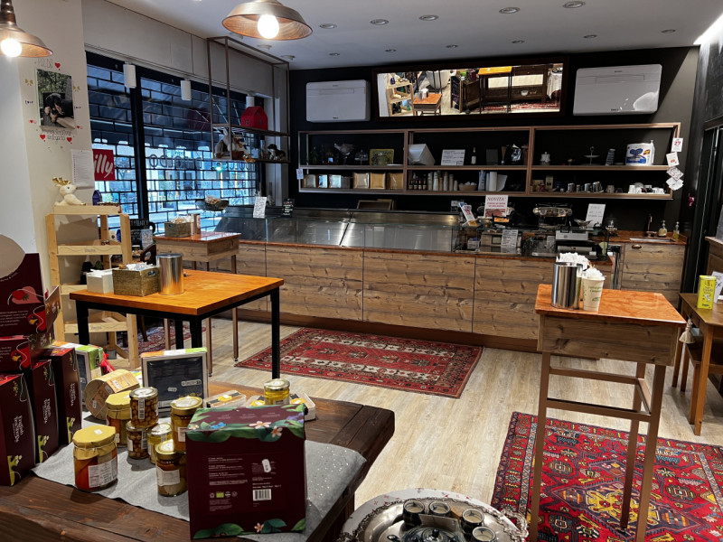 Immagine 9 di Attività commerciale in vendita  in Via Grazioli 19 a Trento