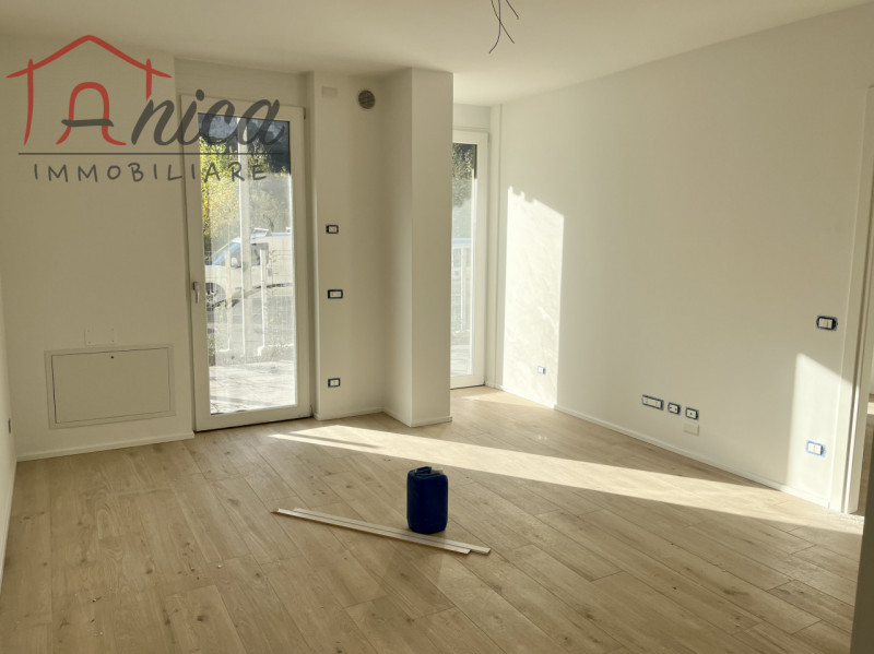 Immagine 2 di Appartamento in vendita  in Via della Canova a Trento