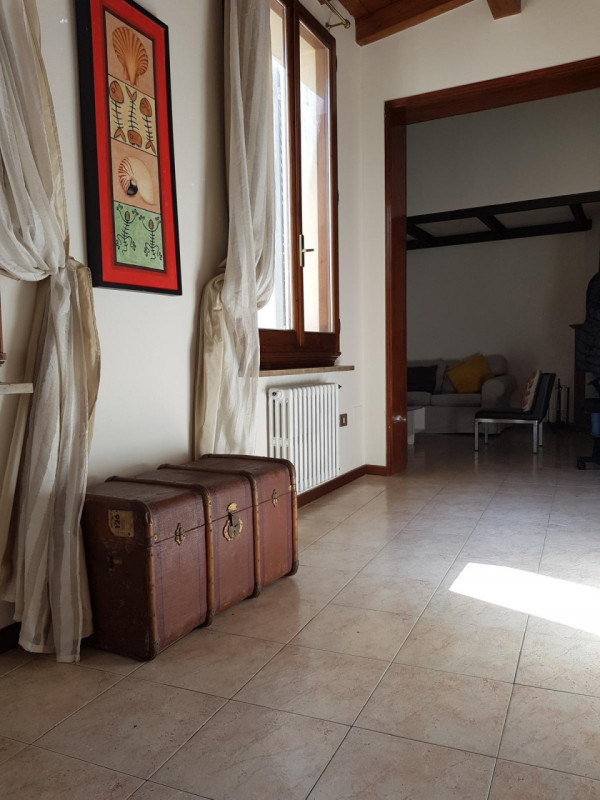 Immagine 5 di Appartamento in affitto  in Strada XXII Luglio, 45 a Parma