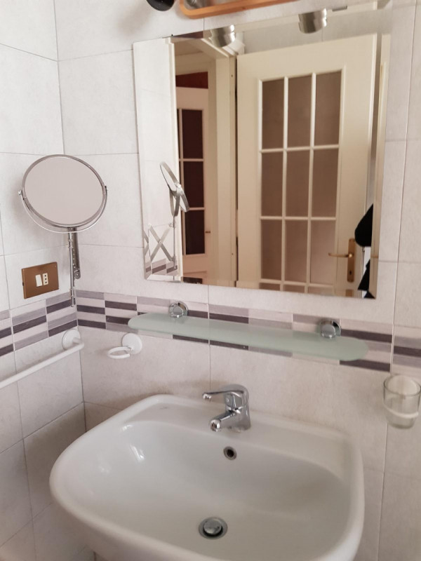 Immagine 8 di Appartamento in affitto  in Strada XXII Luglio, 45 a Parma