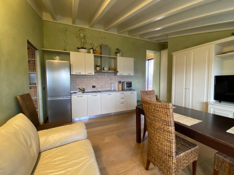 Immagine 10 di Appartamento in vendita  in Via Novaglio 6 a Polpenazze Del Garda