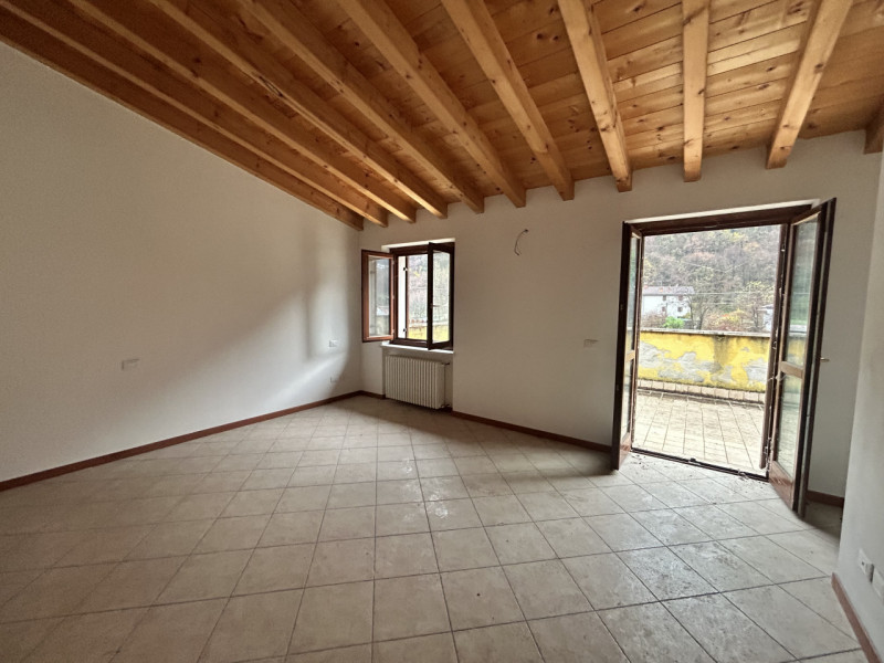 Immagine 5 di Villetta a schiera in vendita  in Via Don Giuseppe Padovani a Selva Di Progno