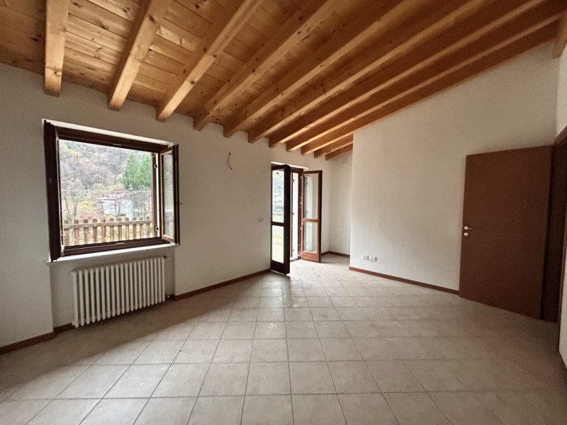 Immagine 6 di Villetta a schiera in vendita  in Via Don Giuseppe Padovani a Selva Di Progno