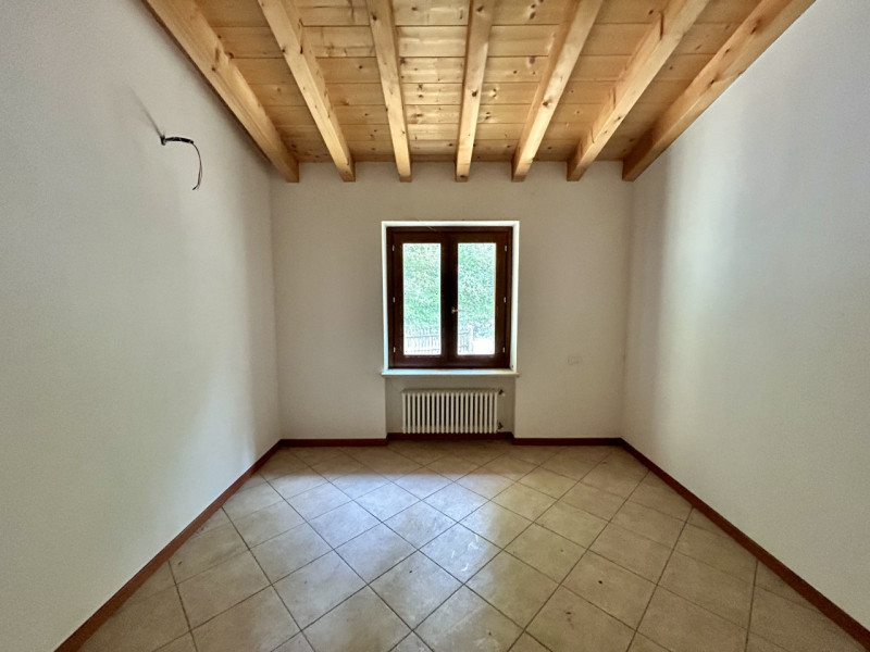 Immagine 10 di Villetta a schiera in vendita  in Via Don Giuseppe Padovani a Selva Di Progno