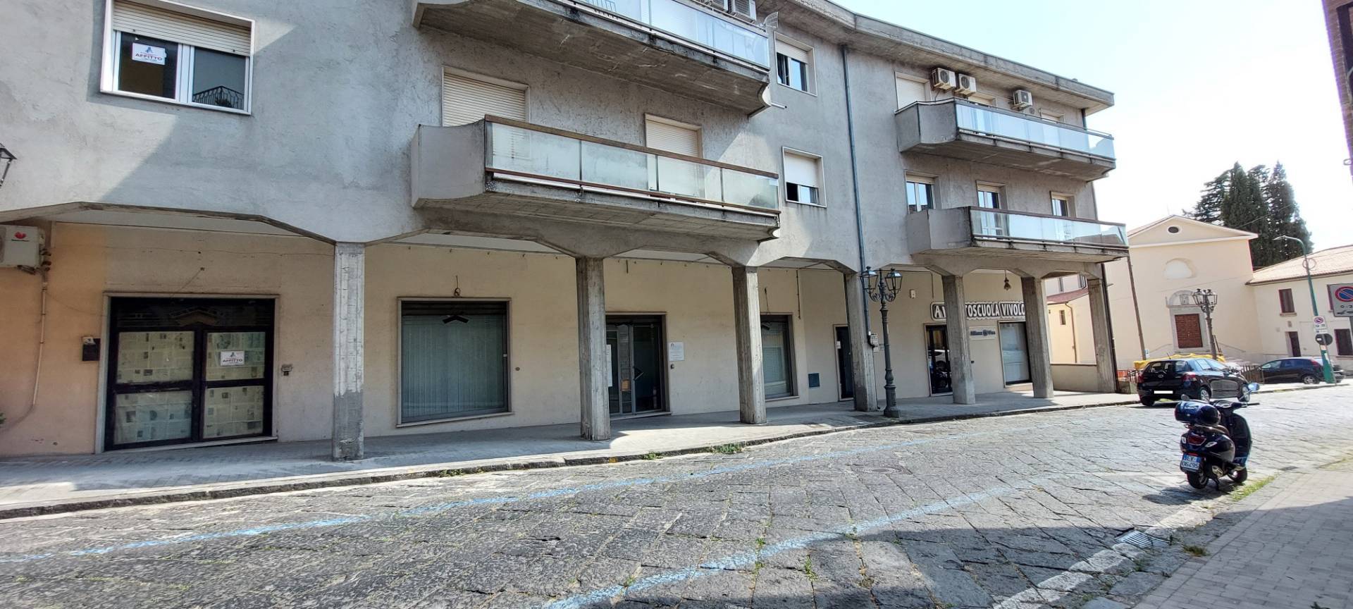 Immagine 2 di Locale commerciale in affitto  in corso europa a Ariano Irpino