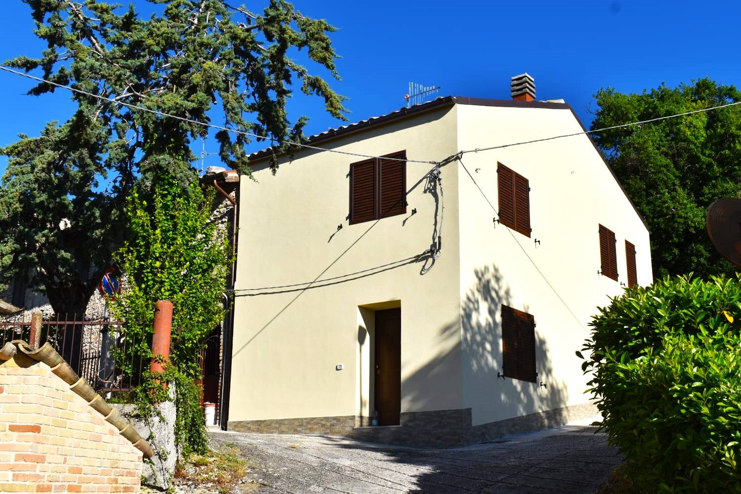 Immagine 2 di Casa indipendente in vendita  in vetice a Montefortino