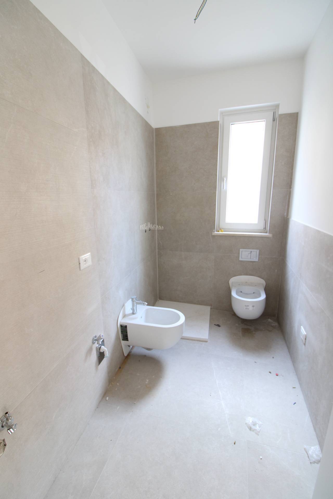 Immagine 13 di Appartamento in vendita  in Via cairoli 95 a Grottammare