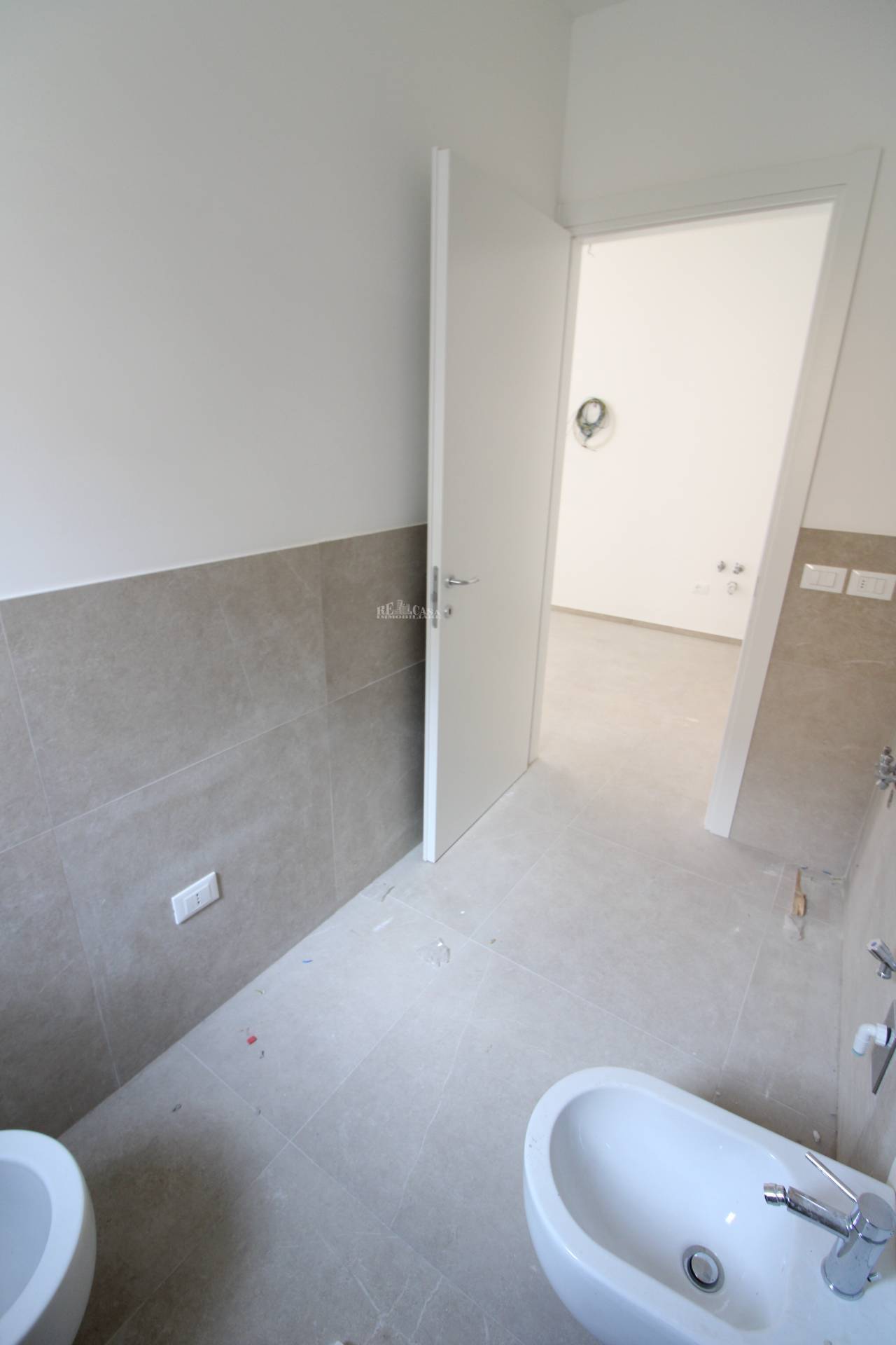 Immagine 15 di Appartamento in vendita  in Via cairoli 95 a Grottammare