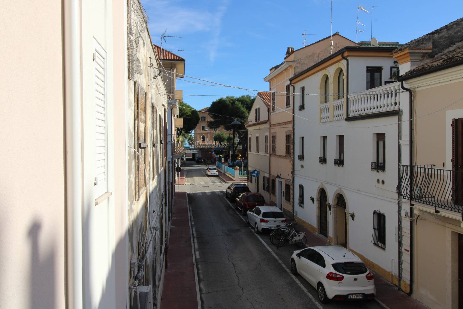 Immagine 23 di Appartamento in vendita  in Via cairoli 95 a Grottammare