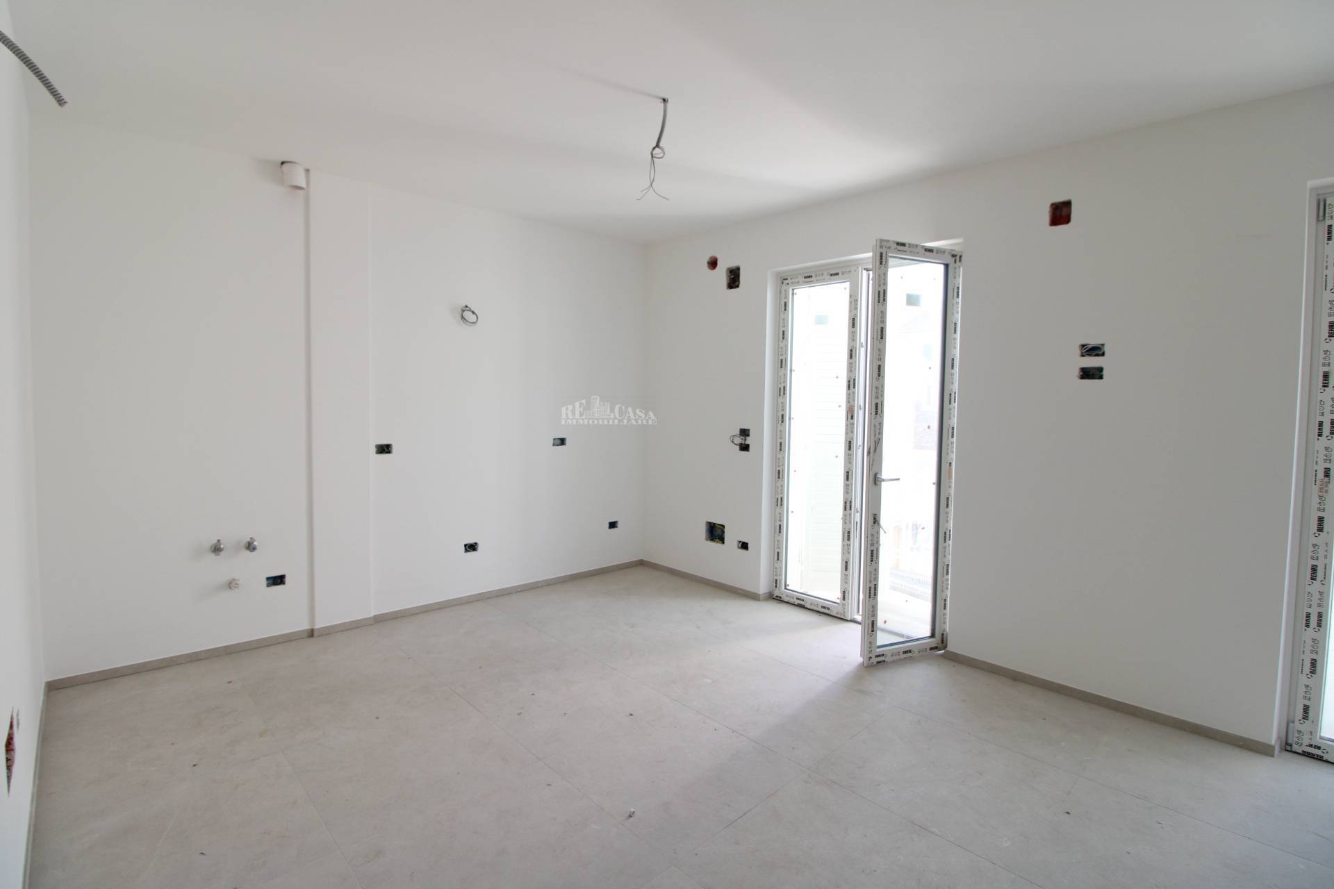 Immagine 39 di Appartamento in vendita  in Via cairoli 95 a Grottammare