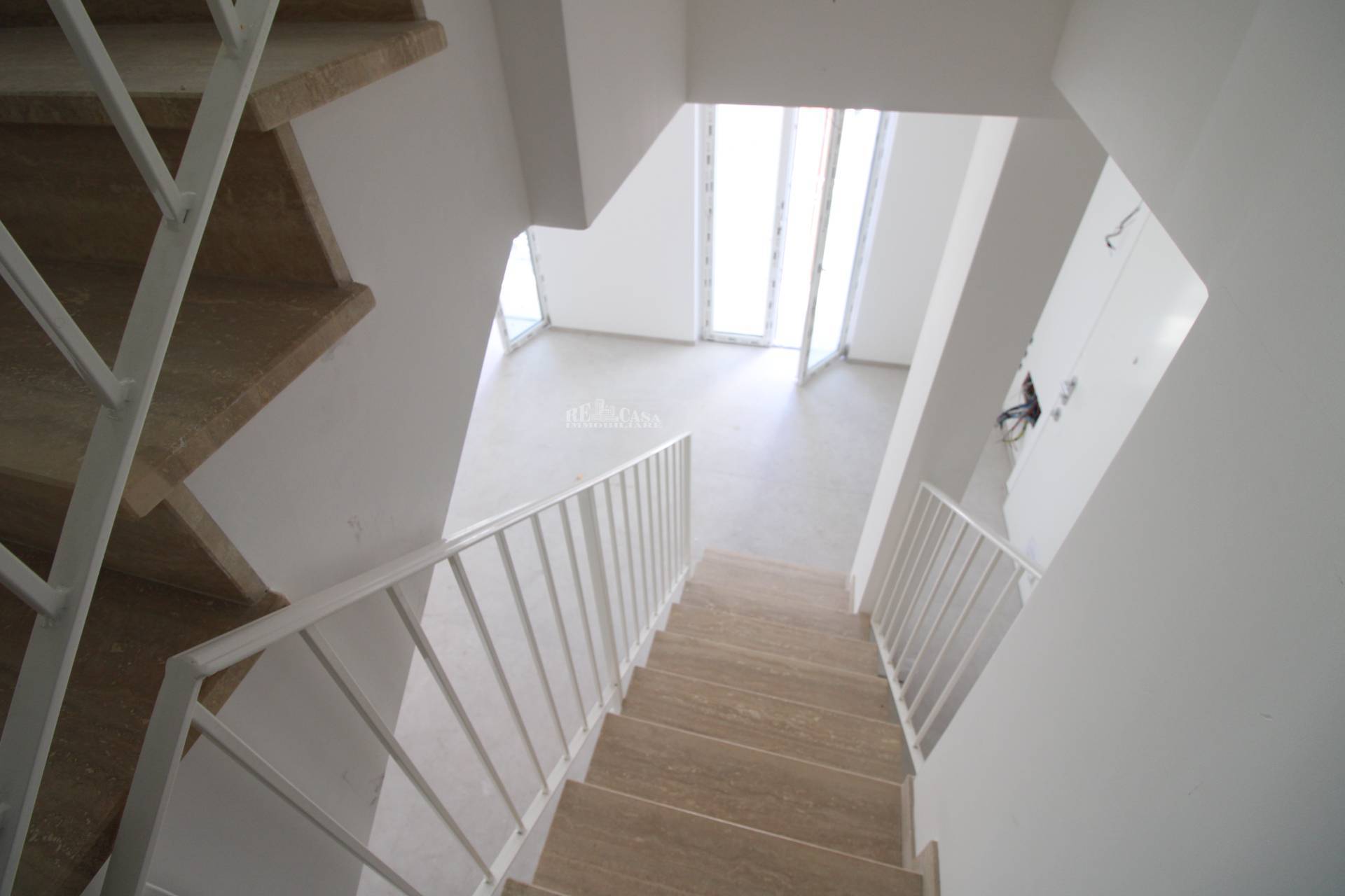 Immagine 42 di Appartamento in vendita  in Via cairoli 95 a Grottammare