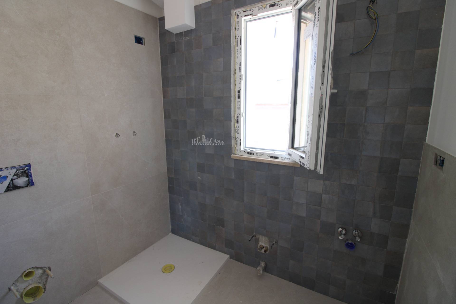 Immagine 45 di Appartamento in vendita  in Via cairoli 95 a Grottammare