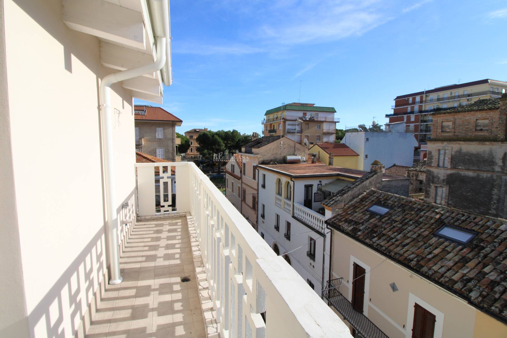 Immagine 58 di Appartamento in vendita  in Via cairoli 95 a Grottammare