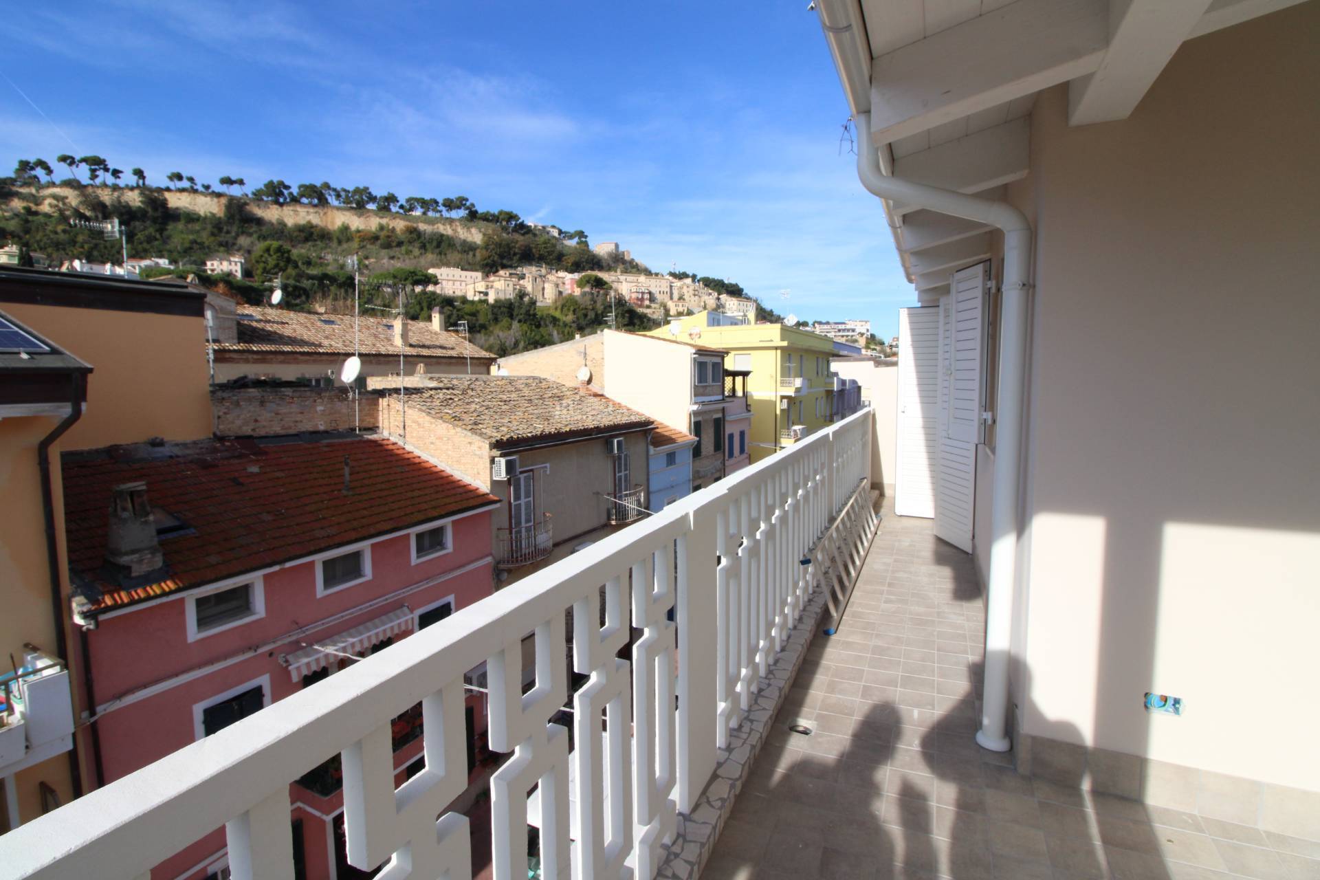 Immagine 59 di Appartamento in vendita  in Via cairoli 95 a Grottammare