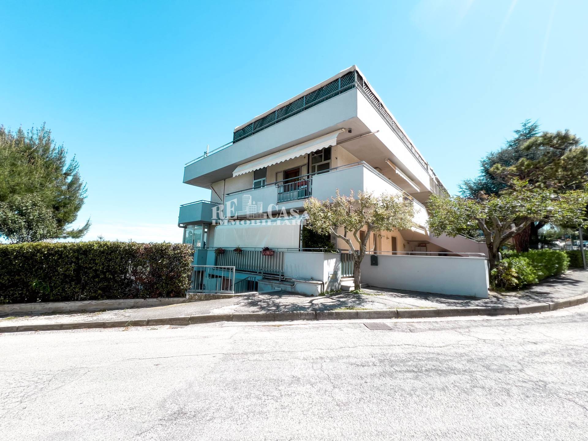 Immagine 40 di Appartamento in vendita  in VIa Mazzini 23 a Acquaviva Picena