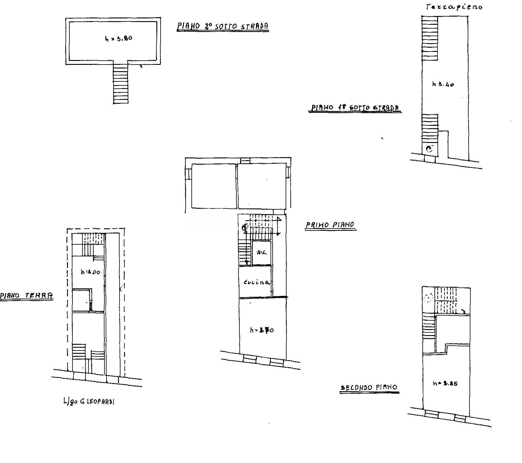 Immagine 41 di Casa indipendente in vendita  in LARGO LEOPARDI a Petritoli
