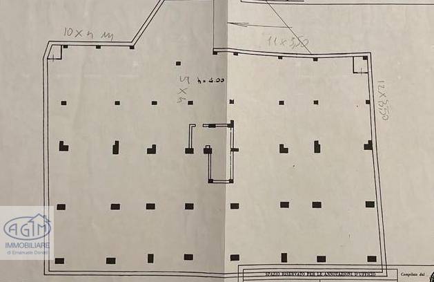 Immagine 8 di Box auto in vendita  in Via Cappuccini 251 a Palermo