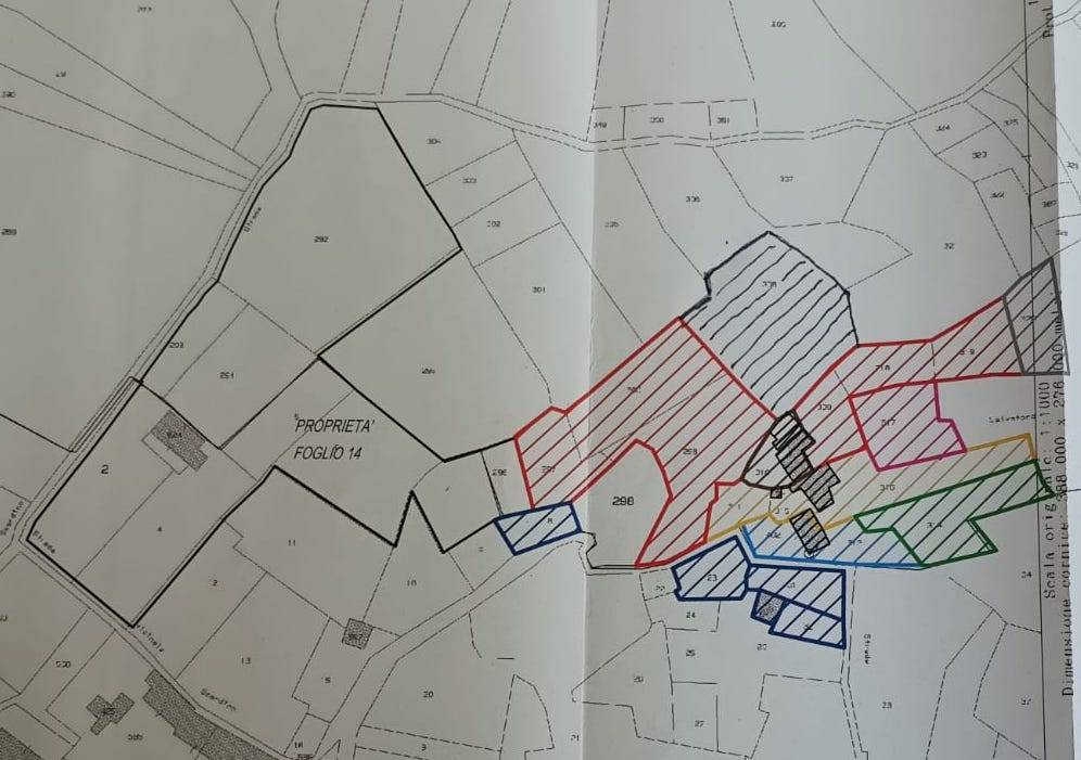 Immagine 38 di Villa in vendita  in via Caserta snc a Fondachelli-Fantina