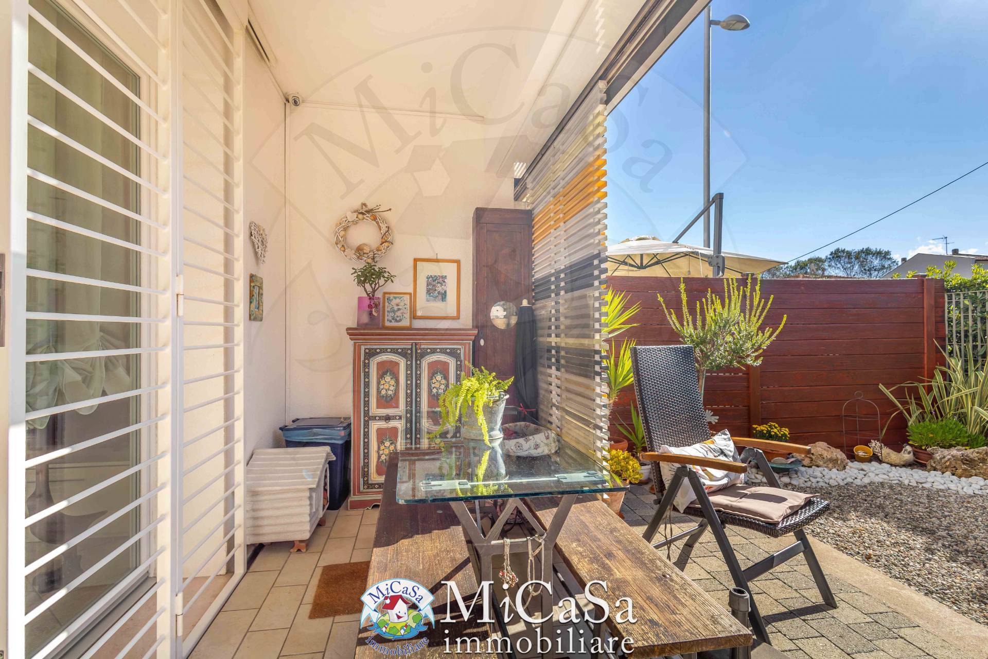 Immagine 24 di Appartamento in vendita  in Via Delle Mimose 1 a Pisa