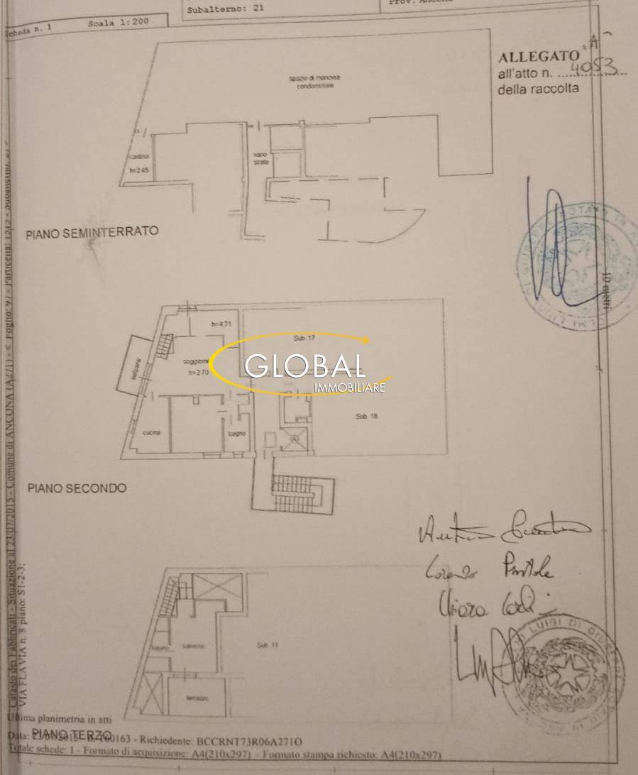 Immagine 11 di Appartamento in vendita  in Via Flavia a Ancona