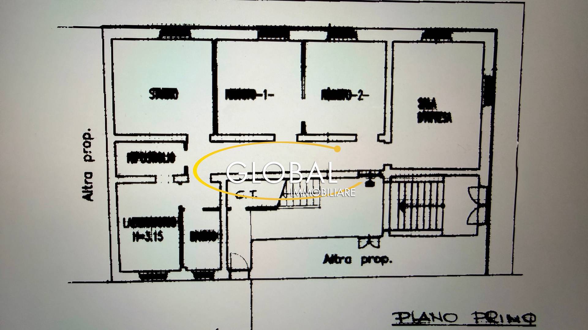 Immagine 2 di Agriturismo in vendita  a Ancona