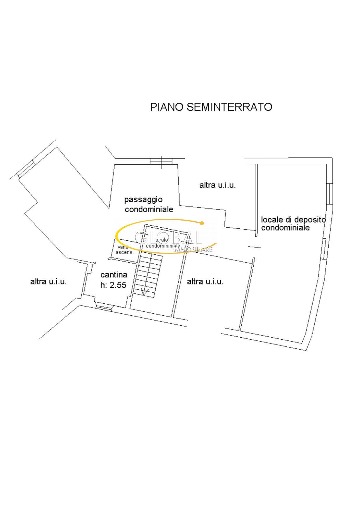 Immagine 12 di Appartamento in vendita  a Ancona