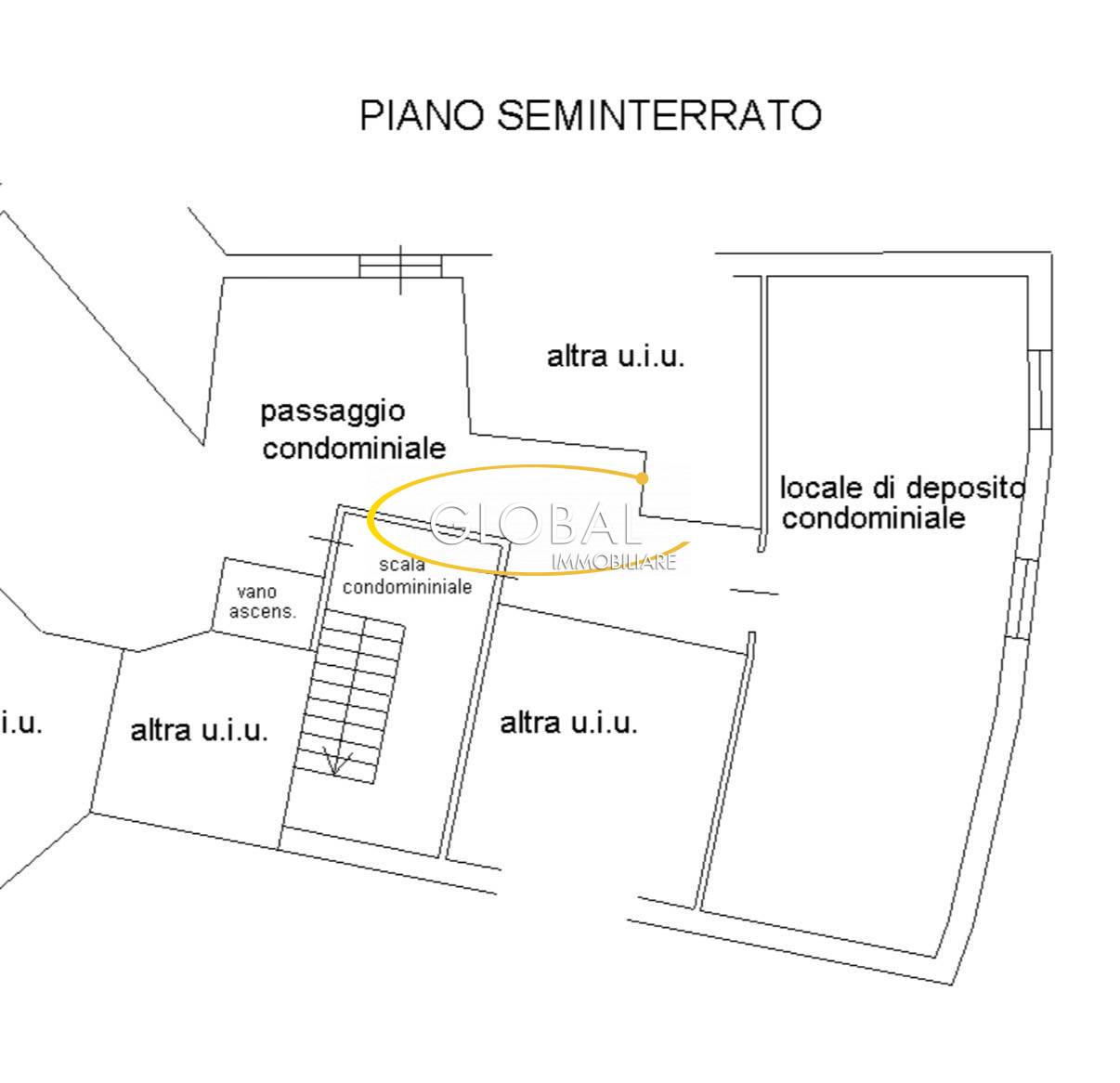 Immagine 11 di Appartamento in vendita  a Ancona
