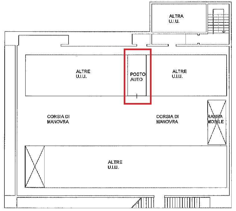 Immagine 4 di Box auto in affitto  in via niccolò piccinni 111 a Bari