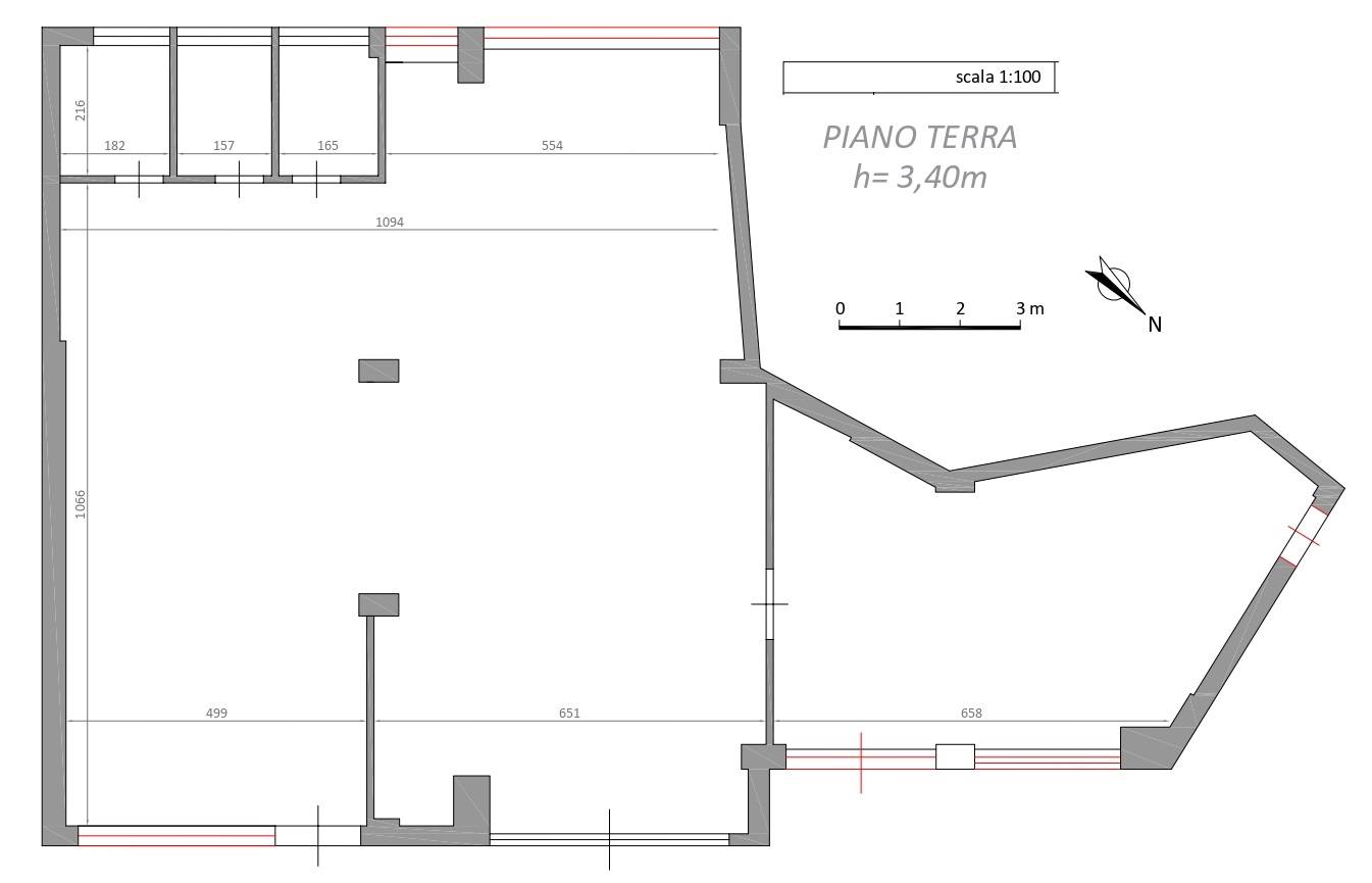Immagine 11 di Magazzino in vendita  in Via Luzzatti 15 a Bari