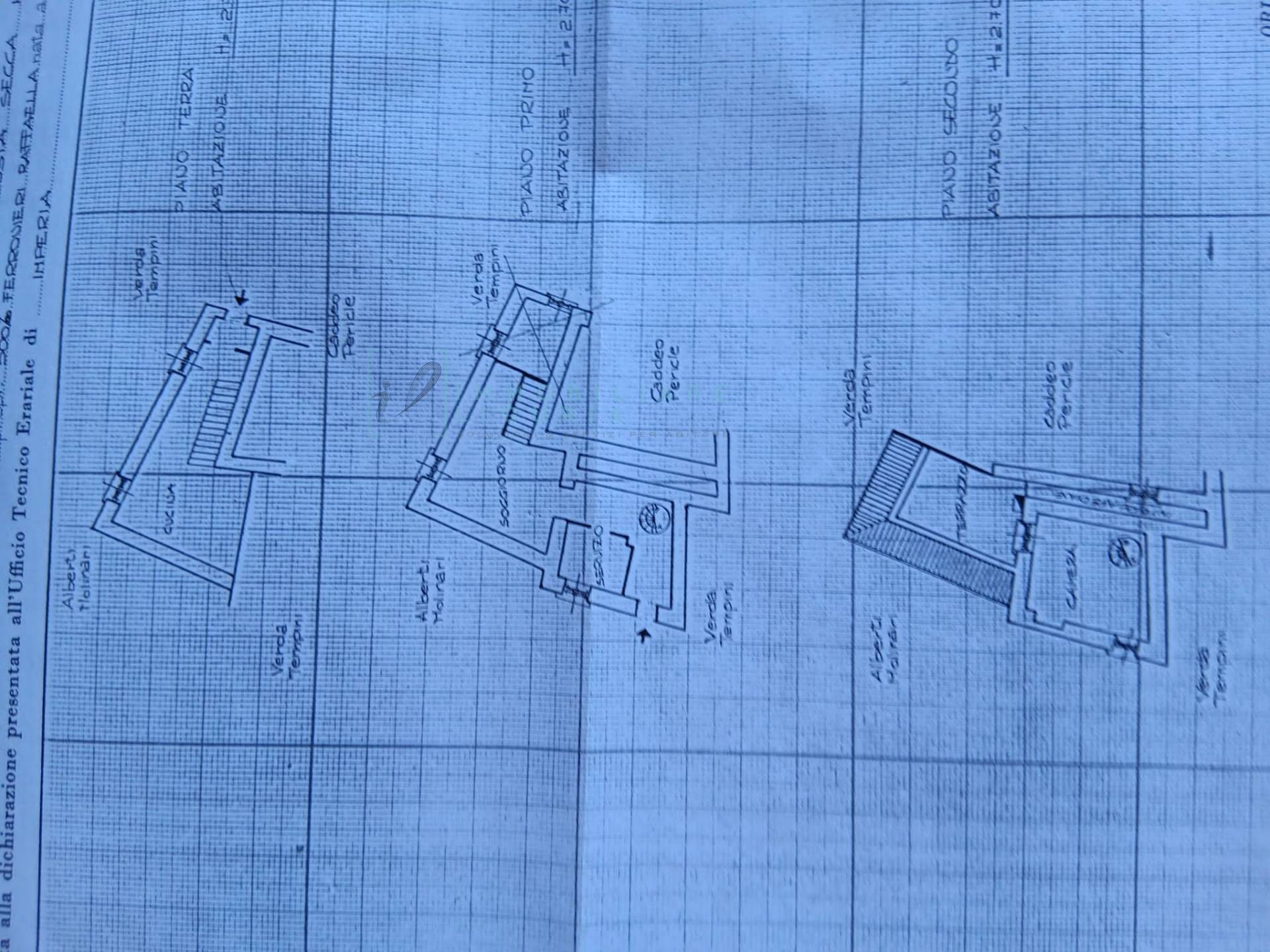 Immagine 39 di Rustico / casale in vendita  in località costa secca a Rezzo