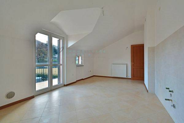 Immagine 2 di Appartamento in vendita  in Frazione Coasco-Marinaverde a Villanova D'albenga